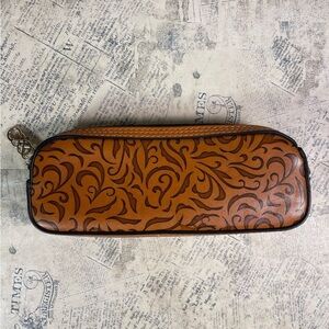 Erbanna zippered pouch